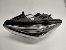 Laden Sie das Bild in den Galerie-Viewer, Frontscheinwerfer Mercedes-Benz W247 A2479068305 Links Scheinwerfer Headlight SCH2030671936at