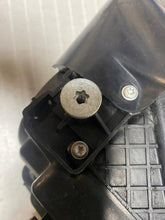 Laden Sie das Bild in den Galerie-Viewer, Frontscheinwerfer Mercedes-Benz W177 A1779064703 Full LED Links Headlight SCH2447035242ma