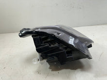 Laden Sie das Bild in den Galerie-Viewer, Frontscheinwerfer Hyundai Kona 92101HF100 LED Links Scheinwerfer Headlight SCH3089037931oy