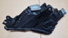 Load image into Gallery viewer, Frontscheinwerfer Skoda Superb III 3V1941016D Xenon Rechts Headlight