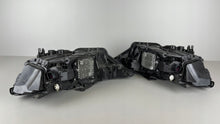 Laden Sie das Bild in den Galerie-Viewer, Frontscheinwerfer Audi A6 C8 4K0941039C 4K0941040C LED Rechts oder Links
