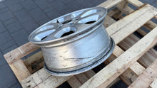Laden Sie das Bild in den Galerie-Viewer, 1x Alufelge 16 Zoll 6.5" 5x100 42ET Glanz Silber 1U0601025D Audi I Rim Wheel FEL3691007427vg