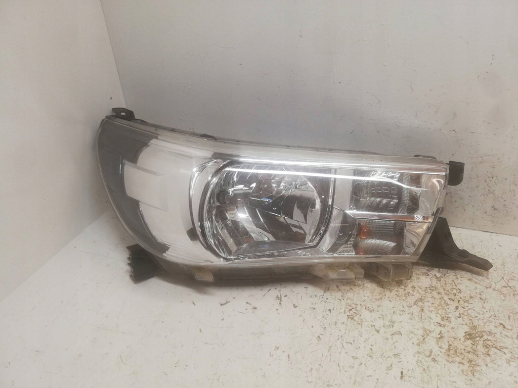 Frontscheinwerfer Toyota Hilux Rechts Scheinwerfer Headlight SCH9241914757zf