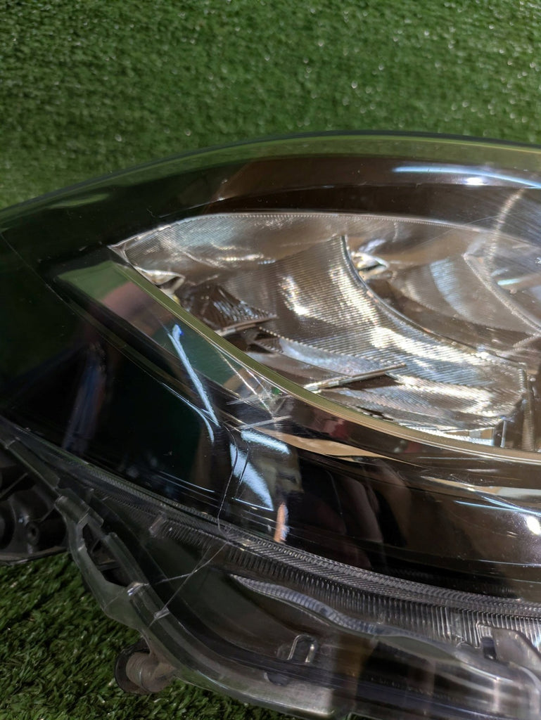 Frontscheinwerfer Toyota Corolla 81110-02S60 LED Rechts Scheinwerfer Headlight SCH6947507378ve
