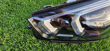 Laden Sie das Bild in den Galerie-Viewer, Frontscheinwerfer Mercedes-Benz Gle A1679066504 LED Rechts oder Links