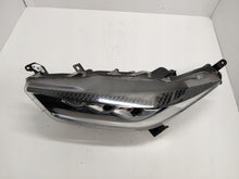 Laden Sie das Bild in den Galerie-Viewer, Frontscheinwerfer Toyota Yaris Full LED Links Scheinwerfer Headlight SCH1025577165cz