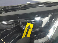 Laden Sie das Bild in den Galerie-Viewer, Frontscheinwerfer Skoda Superb III 3V1941015E Links Scheinwerfer Headlight SCH8022953918uo