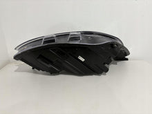 Laden Sie das Bild in den Galerie-Viewer, Frontscheinwerfer Ford Focus MX7B-13E015-CD LED Ein Stück (Rechts oder Links) SCH3214889571jv