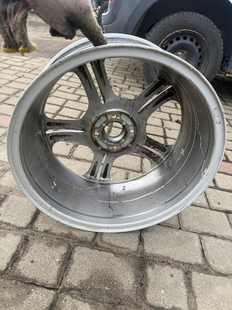 1x Alufelge 17 Zoll 7.0" 4x100 44ET Glanz Graphit 403008380R Renault Clio Iv FEL5622420831eu