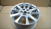 Load image into Gallery viewer, 1x Alufelge 17 Zoll 7.5" 5x114.3 50ET Glanz Silber 9965077570 Mazda 5 I FEL8304867887fc