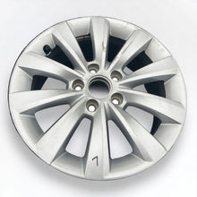 Load image into Gallery viewer, 1x Alufelge 16 Zoll 6.5&quot; 5x112 5C0601025T VW Beetle Rim Wheel