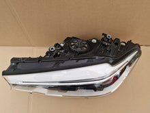 Laden Sie das Bild in den Galerie-Viewer, Frontscheinwerfer BMW 5 G31 G30 8499121-01 Links Scheinwerfer Headlight