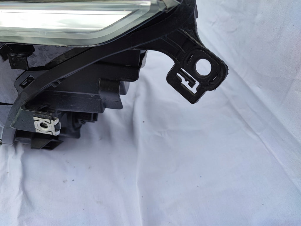 Frontscheinwerfer VW Golf VIII 5H1941005B LED Ein Stück (Rechts oder Links) SCH2336431257ci