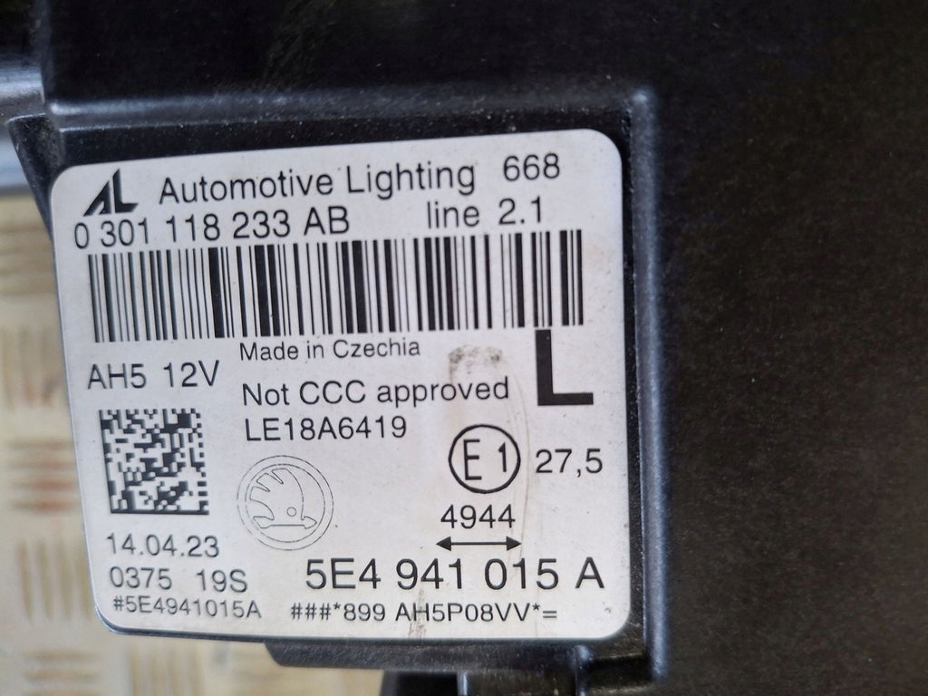 Frontscheinwerfer Skoda Octavia IV 5E4941015A FALSE Scheinwerfer Headlight SCH1791767043im