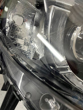 Laden Sie das Bild in den Galerie-Viewer, Frontscheinwerfer Mazda Cx5 KD31-51030 LED Rechts Scheinwerfer Headlight