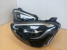 Laden Sie das Bild in den Galerie-Viewer, Frontscheinwerfer Mercedes-Benz A2139060805 A2139060705 LED Rechts oder Links