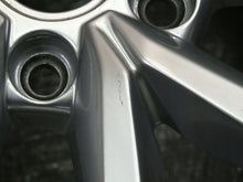 Load image into Gallery viewer, 1x Alufelge 17 Zoll 6.0" 5x112 50ET Glanz Silber 2K5601025 VW Caddy Rim Wheel FEL6242353112oo