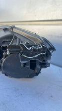 Laden Sie das Bild in den Galerie-Viewer, Frontscheinwerfer Peugeot 308 II 9677522980 Rechts Scheinwerfer Headlight SCH2319003505ed