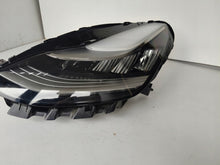 Laden Sie das Bild in den Galerie-Viewer, Frontscheinwerfer Tesla Model 3 1077375 Full LED Links Scheinwerfer Headlight SCH7230382506uv