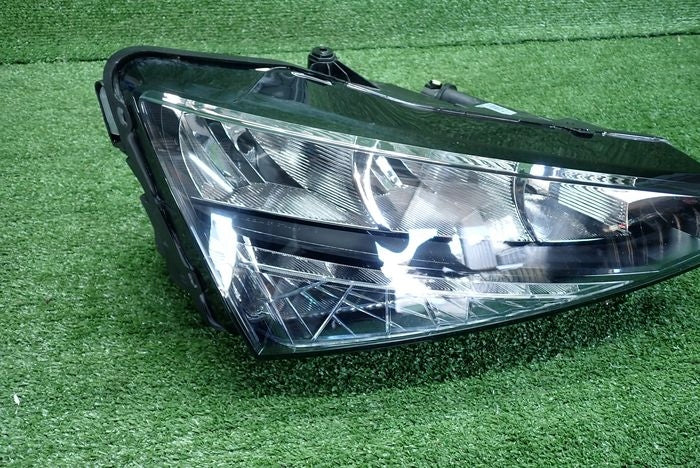 Frontscheinwerfer Skoda Scala 657941016 Rechts Scheinwerfer Headlight SCH6798068400ts