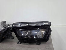 Laden Sie das Bild in den Galerie-Viewer, Frontscheinwerfer Skoda Kamiq 0021377709 658941015B Ein Satz Headlight SCH2896311425ne