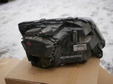 Laden Sie das Bild in den Galerie-Viewer, Frontscheinwerfer VW Amarok 2H3941031B Links Scheinwerfer Headlight SCH2538517650st