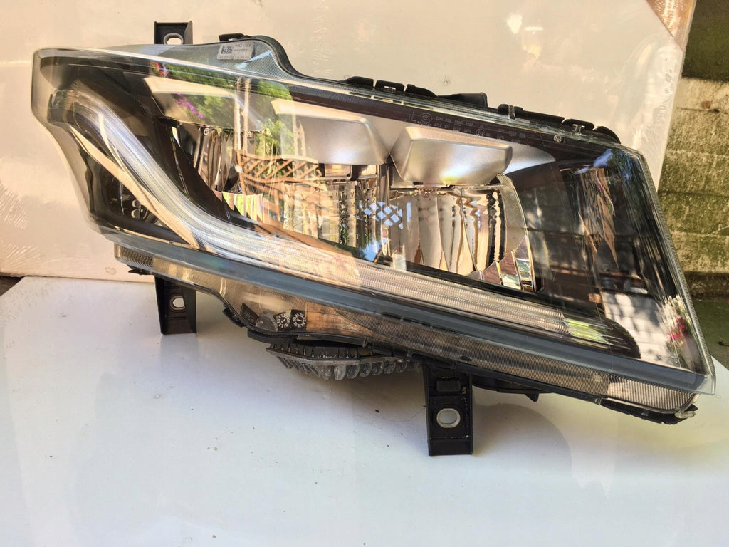 Frontscheinwerfer Iveco I Rechts Scheinwerfer Headlight SCH3426414913pi
