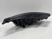 Laden Sie das Bild in den Galerie-Viewer, Frontscheinwerfer Hyundai Tucson 92101-D7100 Links Scheinwerfer Headlight SCH8881361179cq