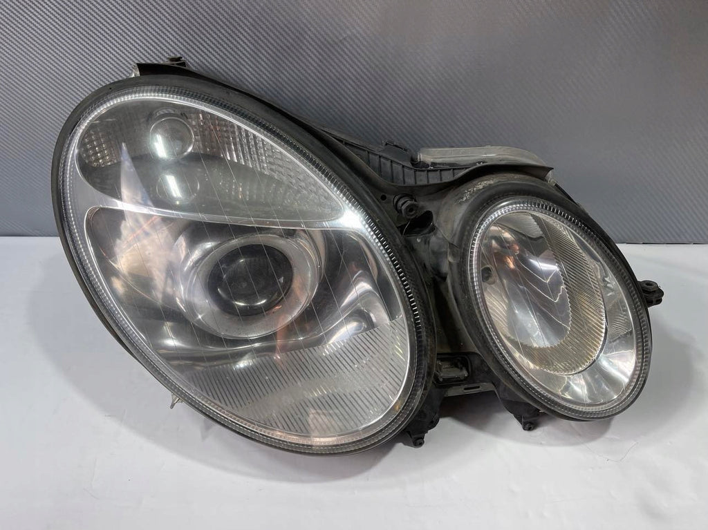 Frontscheinwerfer Mercedes-Benz W211 Xenon Rechts Scheinwerfer Headlight