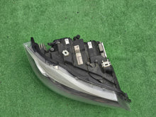 Laden Sie das Bild in den Galerie-Viewer, Frontscheinwerfer BMW 3 E91 E90 6311-72025909 Bi-Xenon Rechts Headlight SCH3996581655qi