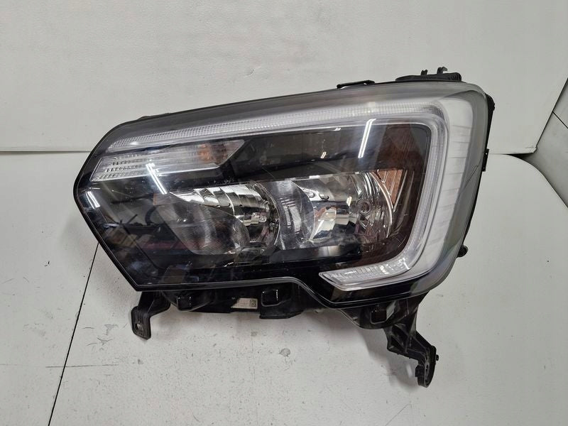 Frontscheinwerfer Renault Master III 260607867R Links Scheinwerfer Headlight SCH1997053130eg