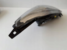 Laden Sie das Bild in den Galerie-Viewer, Frontscheinwerfer Ford Fiesta I C1BB13W030CH LED FALSE Scheinwerfer Headlight SCH8265744379ko