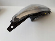 Laden Sie das Bild in den Galerie-Viewer, Frontscheinwerfer Ford Fiesta I C1BB13W030CH LED Links Scheinwerfer Headlight SCH8265744379ko