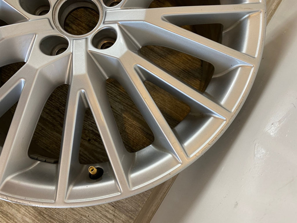 1x Alufelge 18 Zoll 8.5" 5x112 50ET Glanz Silber 8S0601025D Audi Tt Rim Wheel FEL4830282912vi