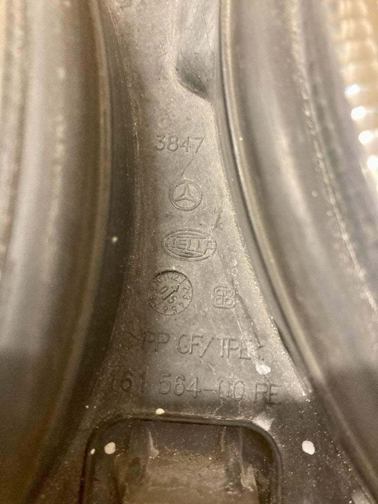 Frontscheinwerfer Mercedes-Benz W211 154360-01 Xenon Rechts Headlight SCH9236033697lh