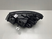 Laden Sie das Bild in den Galerie-Viewer, Frontscheinwerfer Mercedes-Benz Cla Amg A1179069000 Xenon Rechts Headlight SCH5710228191ro