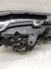 Laden Sie das Bild in den Galerie-Viewer, Frontscheinwerfer Toyota 4 IV LED Links Scheinwerfer Headlight