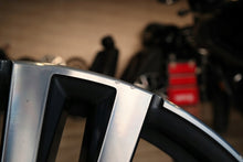 Load image into Gallery viewer, 1x Alufelge 21 Zoll 9.5" 5x112 36ET 8074220 BMW X7 G07 Rim Wheel FEL6311616557td