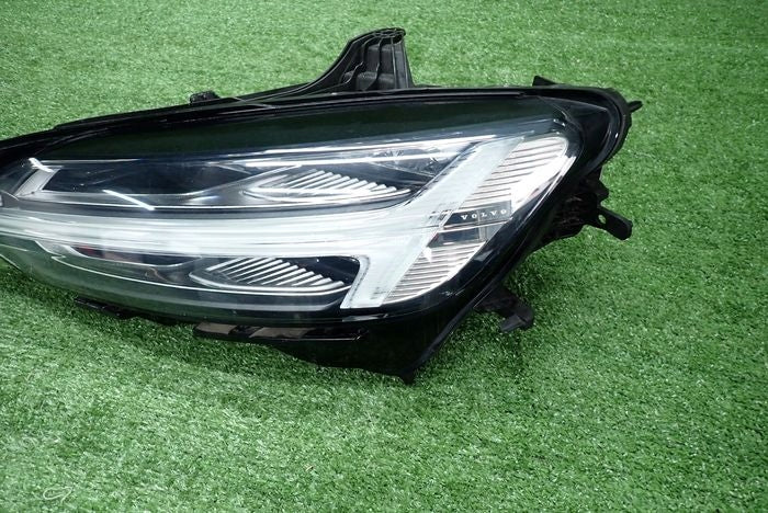 Frontscheinwerfer Volvo S60 V60 II 3204689 Links Scheinwerfer Headlight SCH1855191392yy