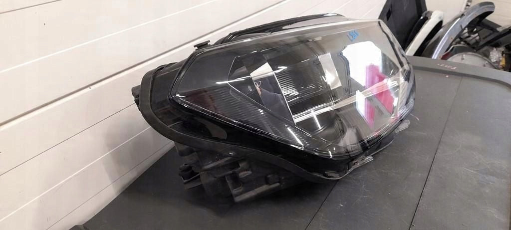 Frontscheinwerfer VW Caddy I RKC12698 Rechts Scheinwerfer Headlight SCH9948894931tw