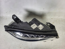 Laden Sie das Bild in den Galerie-Viewer, Frontscheinwerfer Mercedes-Benz X156 A1569061800 Bi-Xenon Rechts Headlight SCH1656167080pe