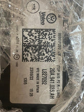 Laden Sie das Bild in den Galerie-Viewer, Frontscheinwerfer VW T Roc T-Roc 2GA941035AH LED Ein Stück (Rechts oder Links)