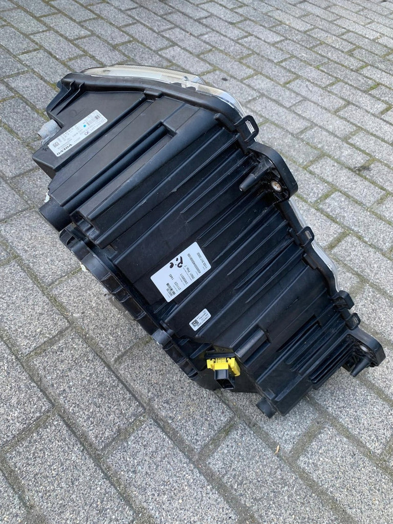 Frontscheinwerfer Volvo 24056511 LED Ein Stück (Rechts oder Links) Headlight SCH9493150253jd