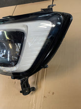 Load image into Gallery viewer, Frontscheinwerfer Renault Master 260607867R LED Links Scheinwerfer Headlight