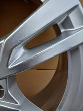 Load image into Gallery viewer, 1x Alufelge 17 Zoll 8.5" 5x112 45ET 8V0601025DK Audi A3 Rim Wheel FEL5497890460gw