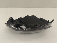 Laden Sie das Bild in den Galerie-Viewer, Frontscheinwerfer Opel Zafira Vivaro C 9847209980 Full LED Links Headlight SCH7385571101me