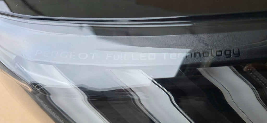 Frontscheinwerfer Peugeot 208 II 9841641980 L61579301125 Rechts Headlight SCH5497714372ji