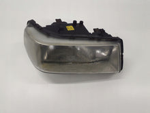 Laden Sie das Bild in den Galerie-Viewer, Frontscheinwerfer Audi V8 441941030 Rechts Scheinwerfer Headlight