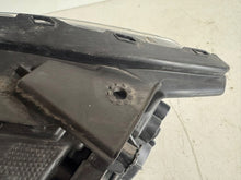 Load image into Gallery viewer, Frontscheinwerfer Hyundai Bayon 92102QQ500 Rechts Scheinwerfer Headlight