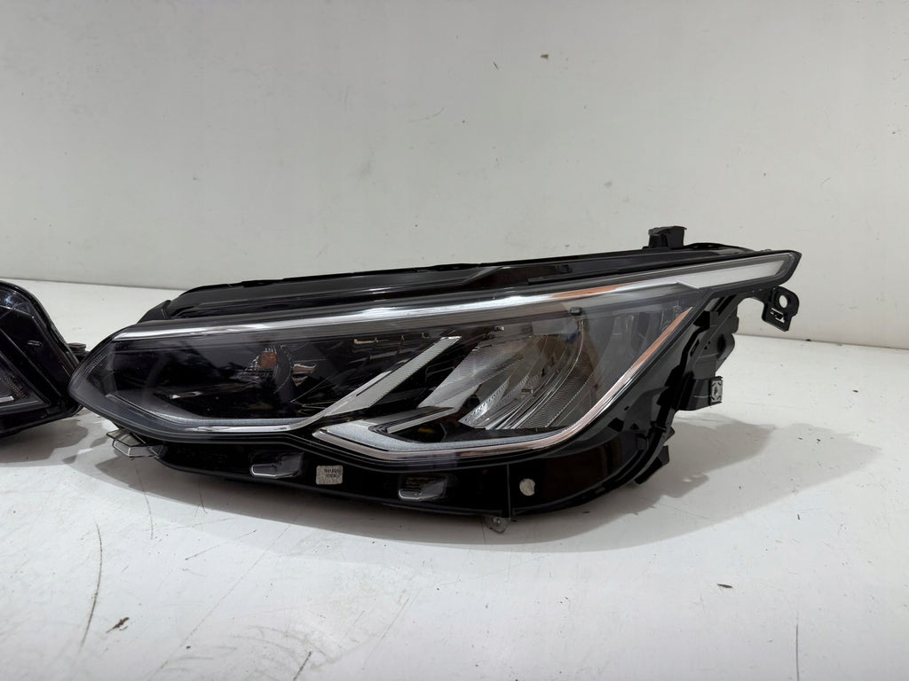 Frontscheinwerfer VW Golf VIII 5H1941006C 5H1941005C Ein Satz Headlight SCH7547315347th